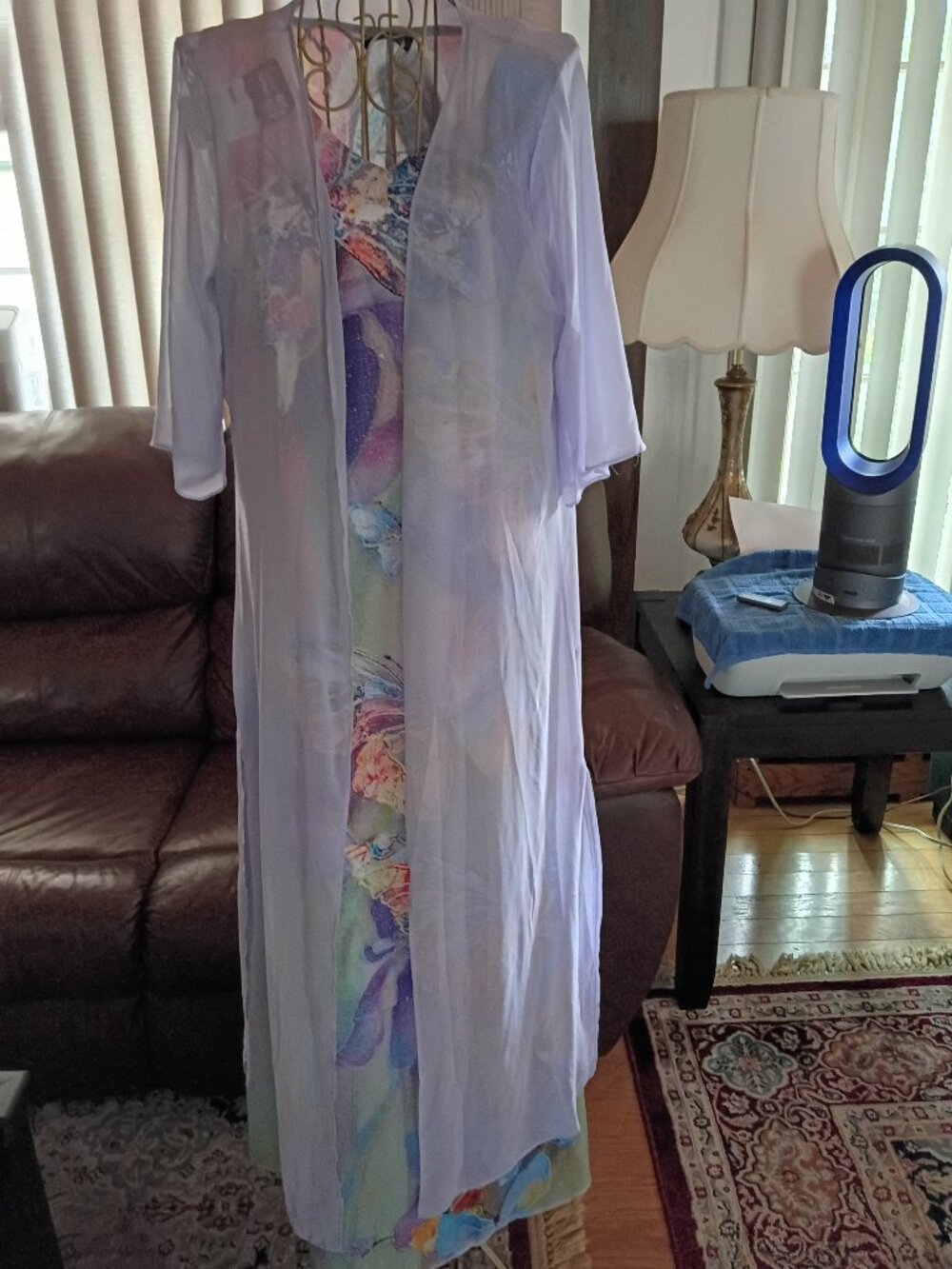 NWOT/Pretty Multi Color Dress w/ orchid over lay. Large